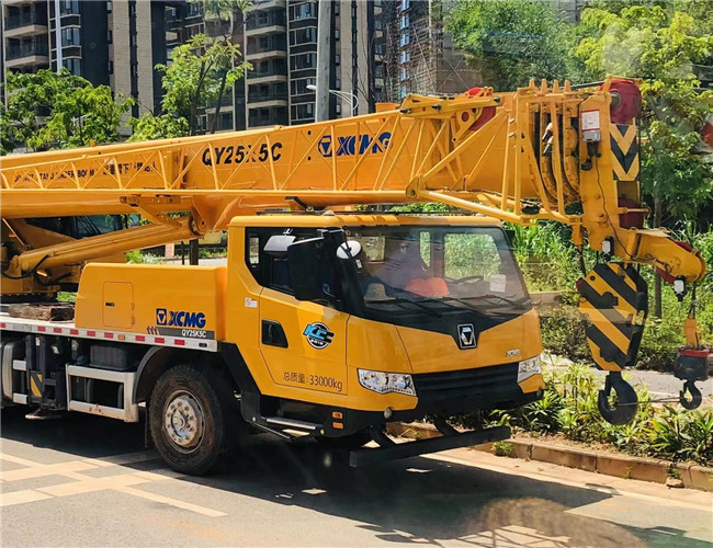 万宁市大件设备吊装租赁吊车