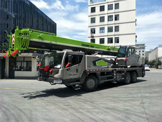 万宁市随车吊师傅告诉你租赁随车吊车如何区分吨位